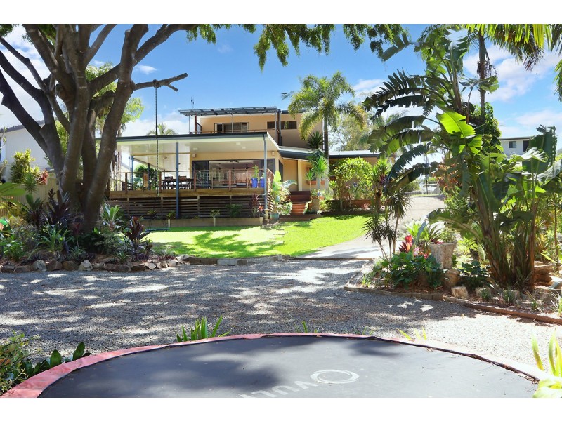 15 Bartlett Avenue, Nerang QLD 4211