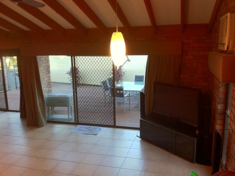 5 Alexander Drive, Highland Park QLD 4211