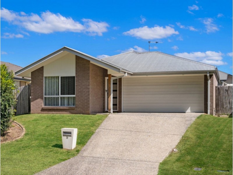 5 Frankland Avenue, Waterford QLD 4133