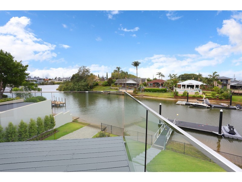 . Garden Grove, Carrara QLD 4211