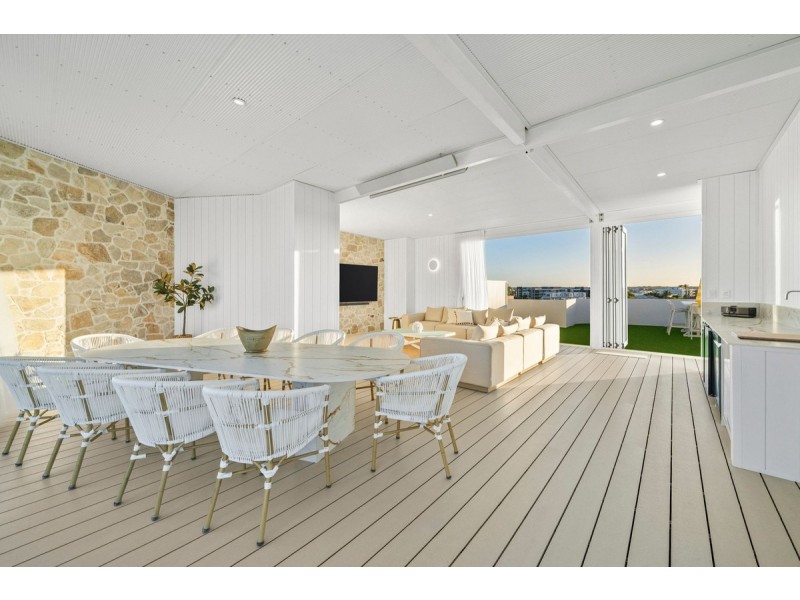 28/8 Paradise Parade, Paradise Point QLD 4216