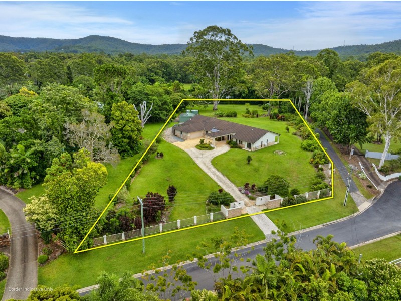 8 Oak Street, Nerang QLD 4211