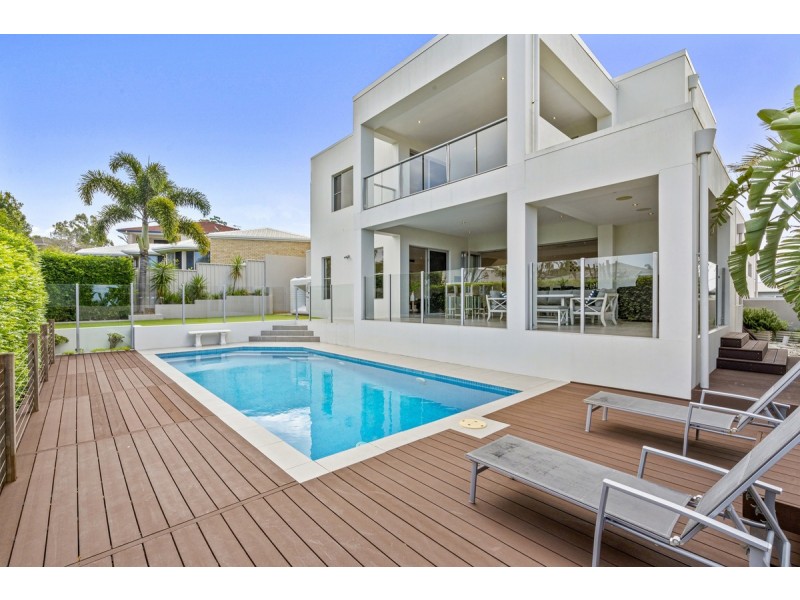 30 Tara Vista Boulevard, Highland Park QLD 4211