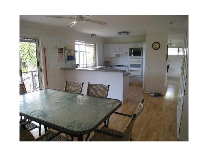 12 Lochinvar Court, Highland Park QLD 4211