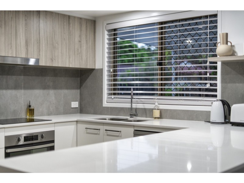 17/1A Alison Road, Carrara QLD 4211