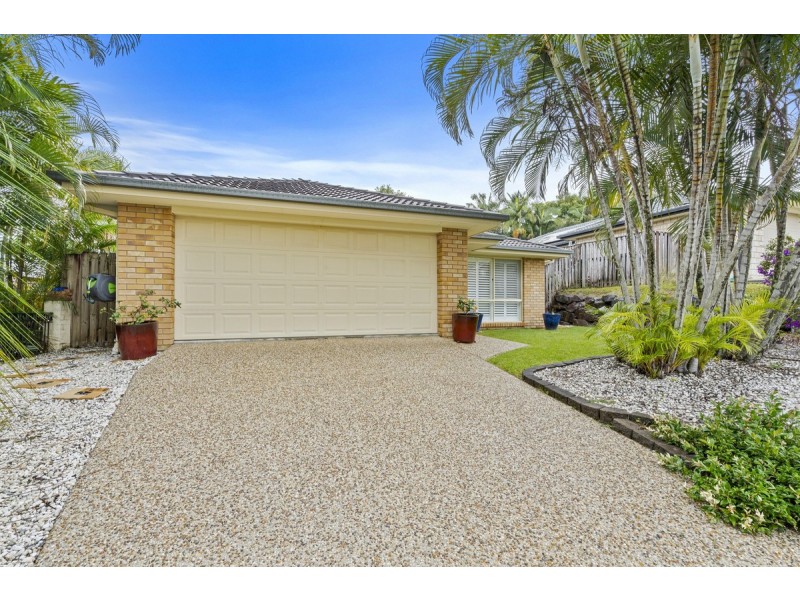 12 Kosrae Street, Pacific Pines QLD 4211