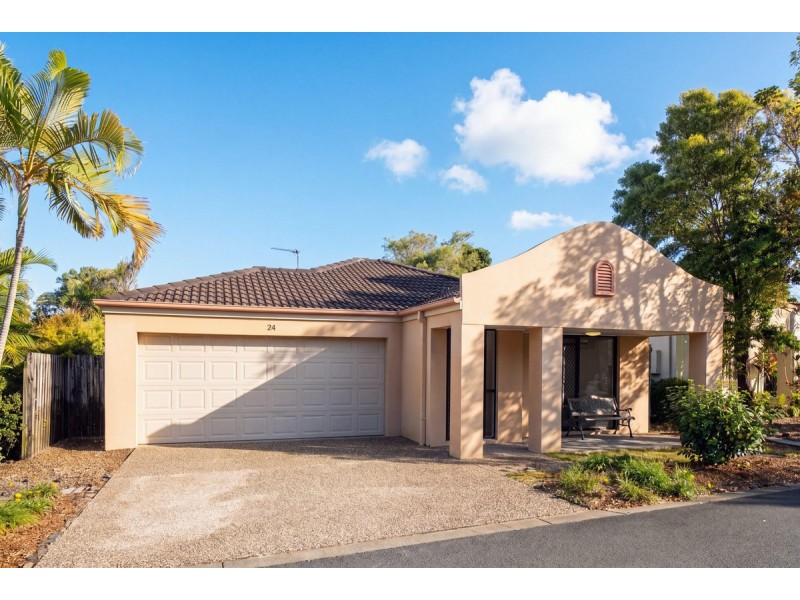 24/1-5 Studio Drive, Pacific Pines QLD 4211
