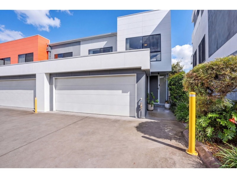22/34 John Francis Drive, Carrara QLD 4211