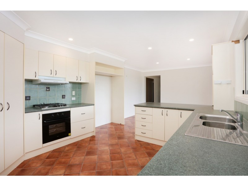 33 Warrener Street, Nerang QLD 4211
