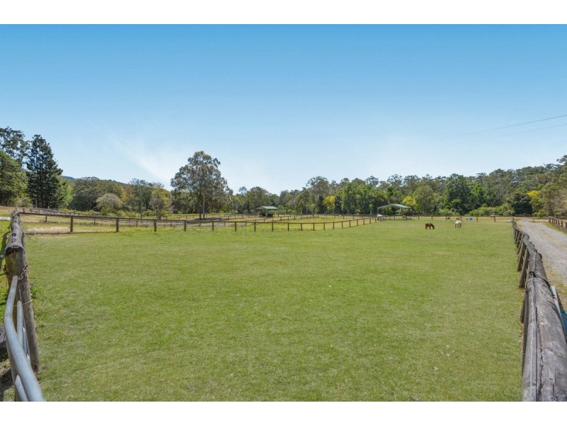 1025 Beaudesert-Nerang Road, Clagiraba QLD 4211