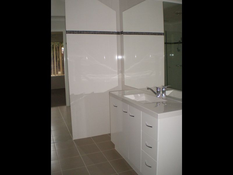 10 Poets Corner, Nerang QLD 4211