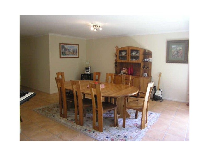 8 Noomar Drive, Doonan QLD 4562