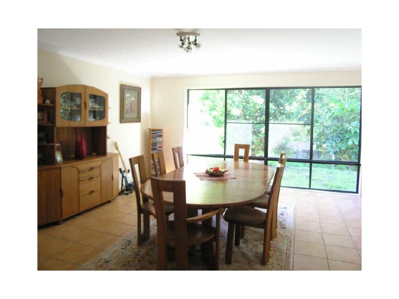 8 Noomar Drive, Doonan QLD 4562