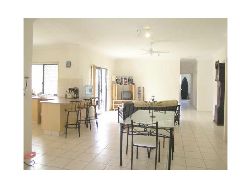 7 Redgum Ct, Noosaville QLD 4566