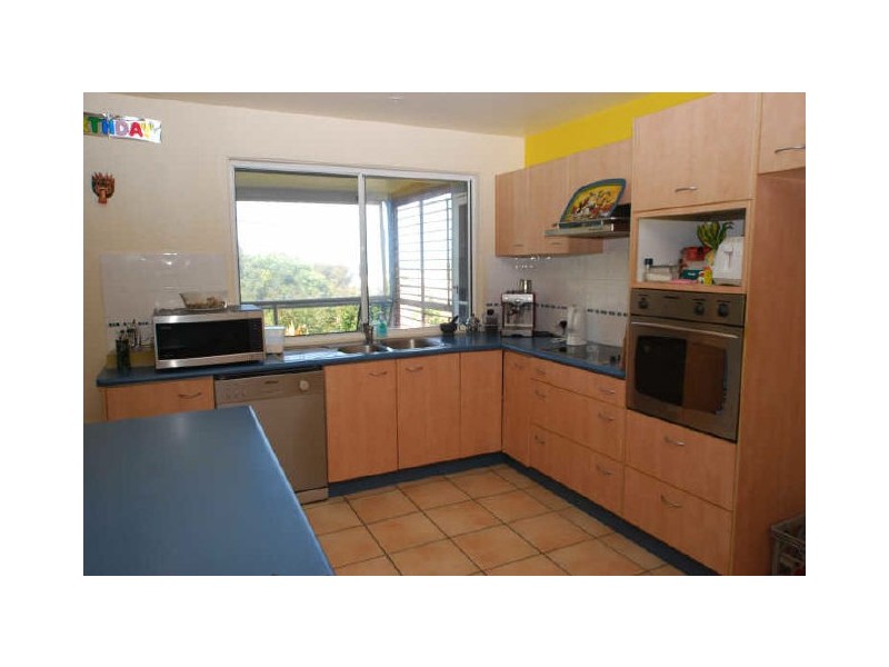 23 Resolute St, Sunrise Beach QLD 4567