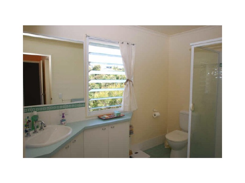 23 Resolute St, Sunrise Beach QLD 4567