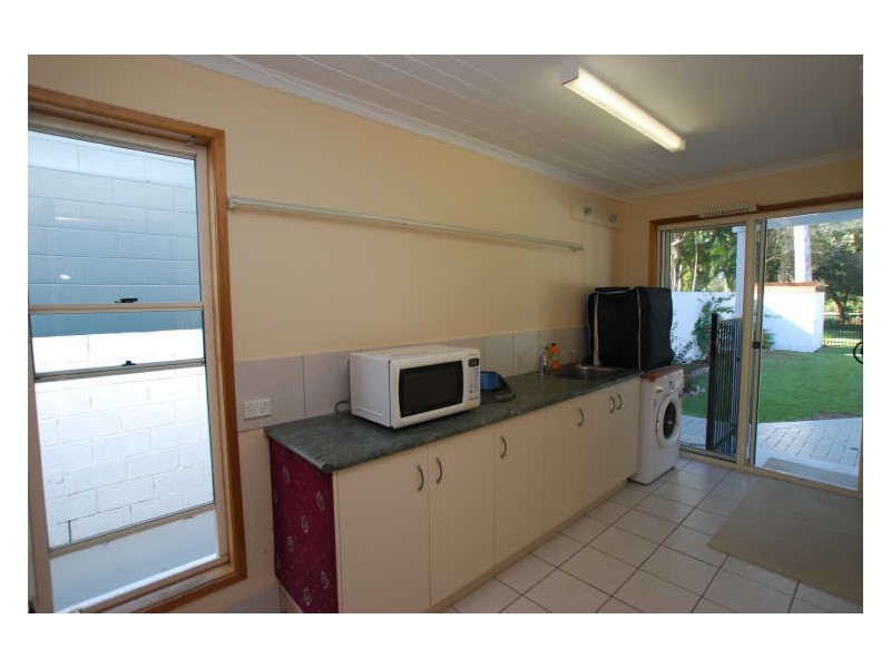 29 Creek Rd, Noosaville QLD 4566