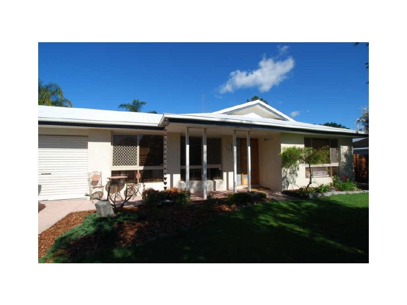 6 Parakeet Cr, Peregian Beach QLD 4573