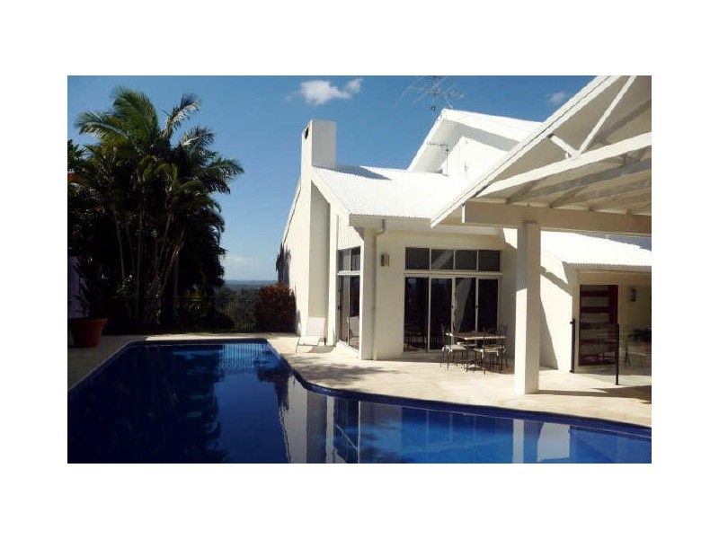 6 Upland Ct, Tinbeerwah QLD 4563