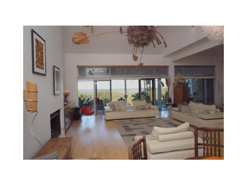 6 Upland Ct, Tinbeerwah QLD 4563