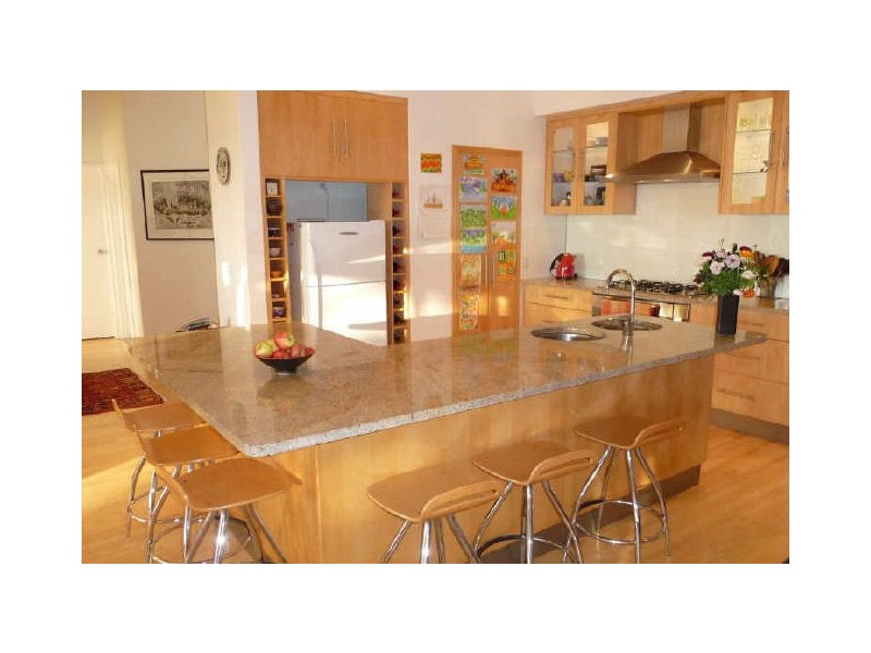 6 Upland Ct, Tinbeerwah QLD 4563