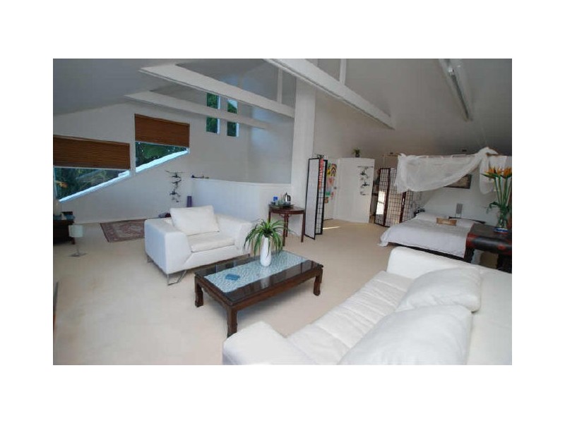 6 Upland Ct, Tinbeerwah QLD 4563