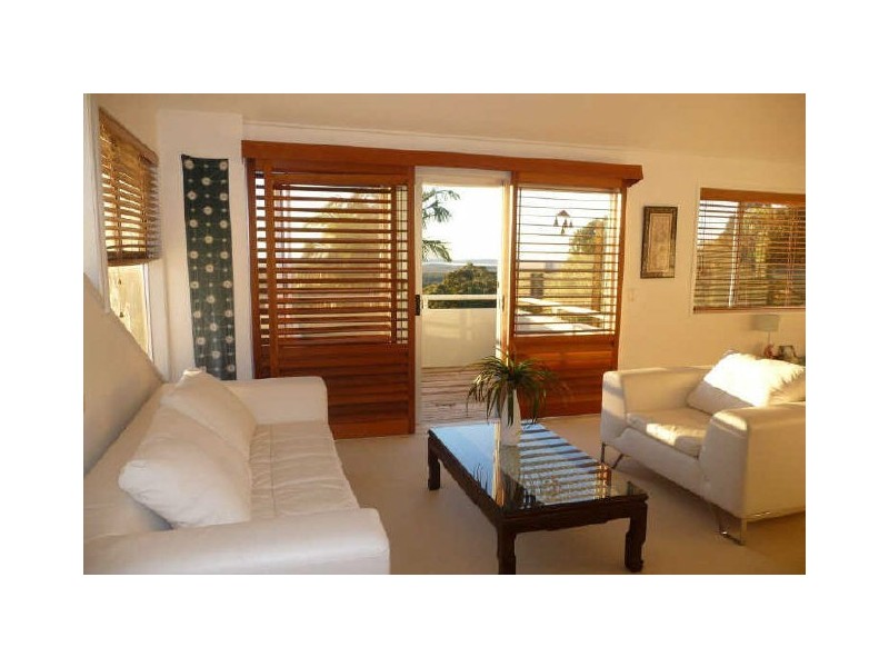 6 Upland Ct, Tinbeerwah QLD 4563