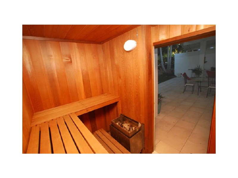 6 Upland Ct, Tinbeerwah QLD 4563