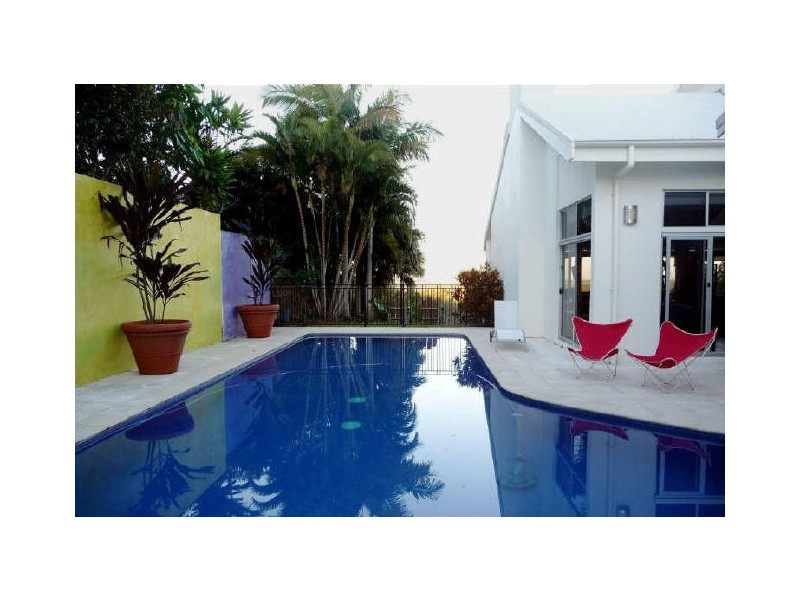 6 Upland Ct, Tinbeerwah QLD 4563