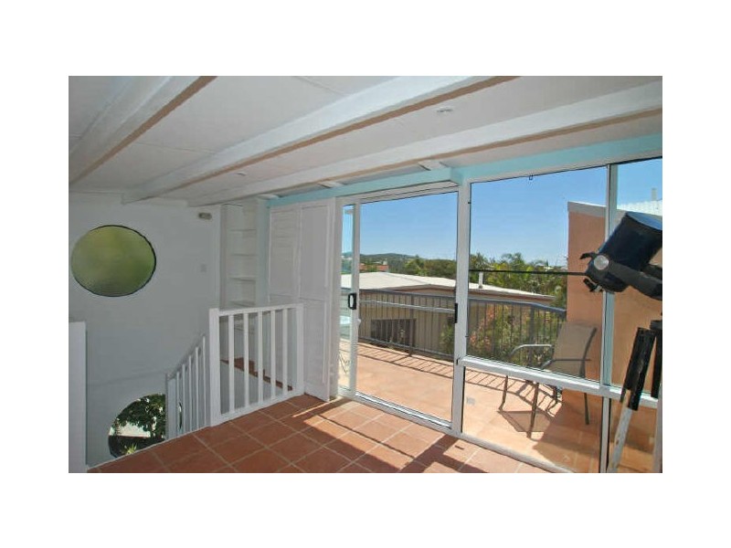 1/4 Margit Cr, Sunrise Beach QLD 4567
