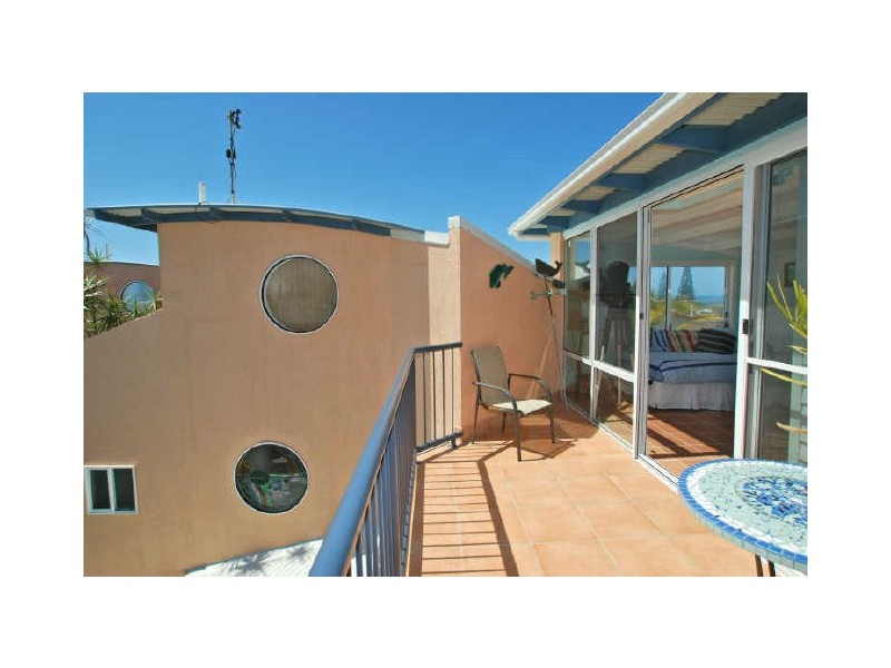 1/4 Margit Cr, Sunrise Beach QLD 4567