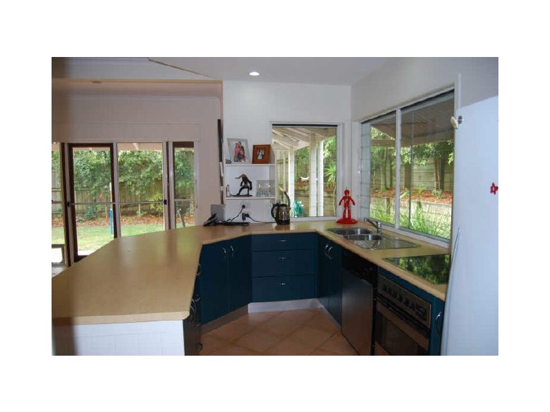 1/5 Lipton St, Sunrise Beach QLD 4567