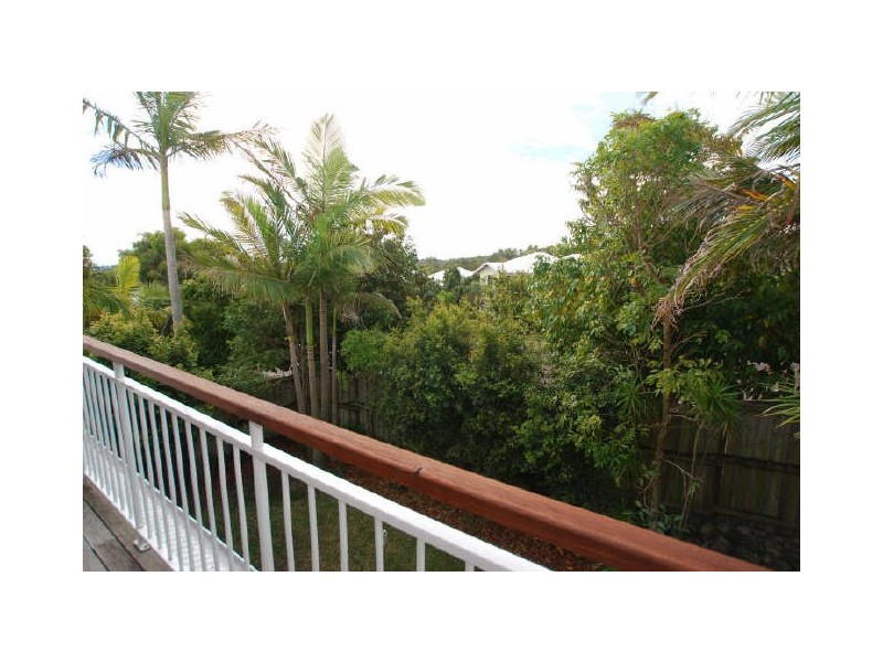 1/5 Lipton St, Sunrise Beach QLD 4567