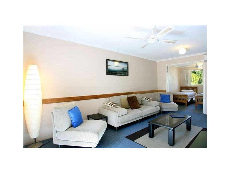 16/4 Lake Weyba DR, Noosaville QLD 4566