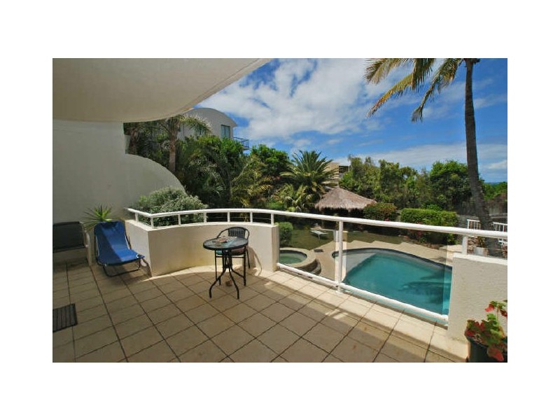 2/9 Pilchers Ga, Sunshine Beach QLD 4567