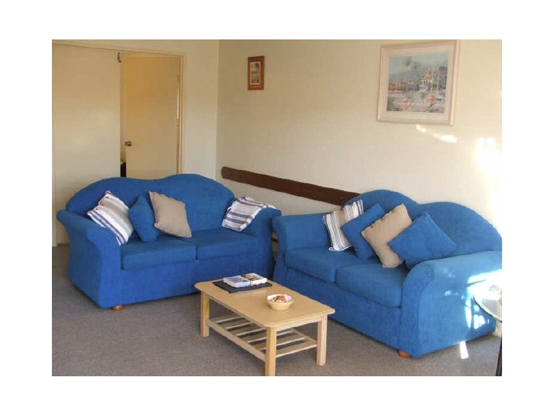 19/24 Lake Weyba Dr, Noosaville QLD 4566