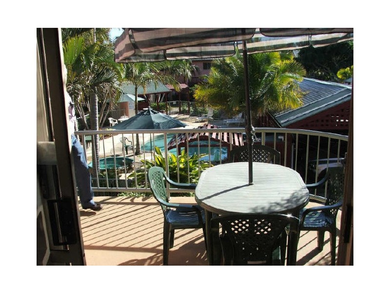 19/24 Lake Weyba Dr, Noosaville QLD 4566