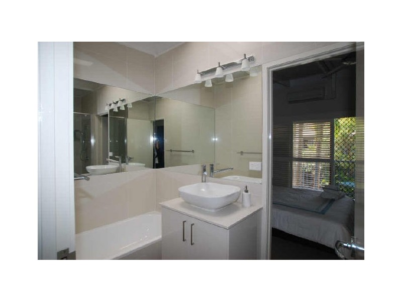 6/40-42 James St, Noosaville QLD 4566