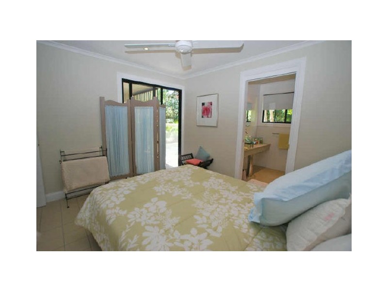 208 Edwards St, Sunshine Beach QLD 4567