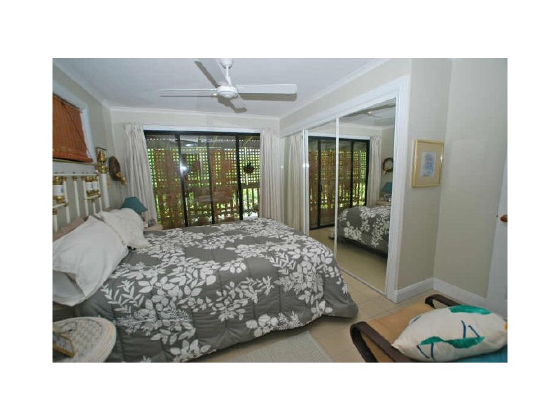 208 Edwards St, Sunshine Beach QLD 4567