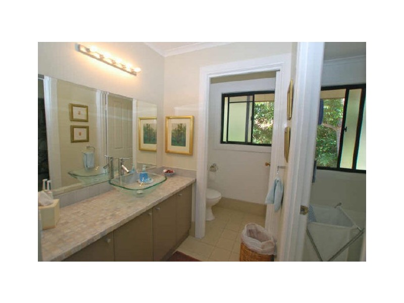 208 Edwards St, Sunshine Beach QLD 4567