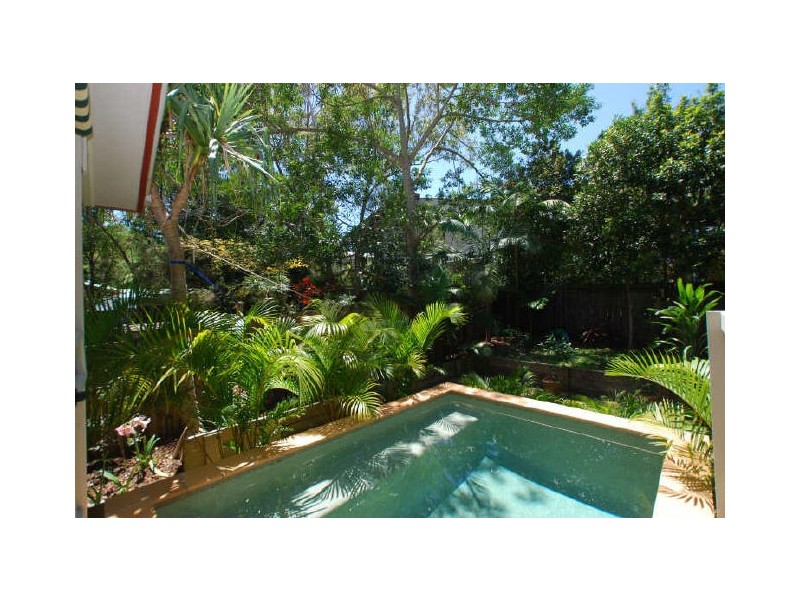 208 Edwards St, Sunshine Beach QLD 4567