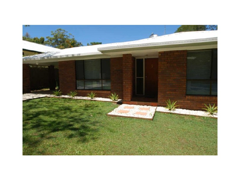 5 Toolara St, Boreen Point QLD 4565