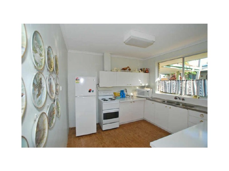 8 Ashford St, Tewantin QLD 4565