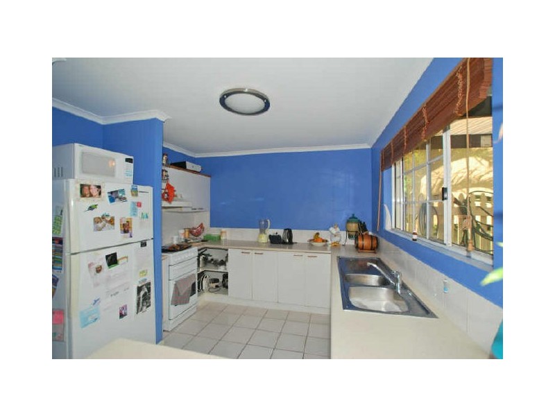 9 Victory Cr, Sunrise Beach QLD 4567