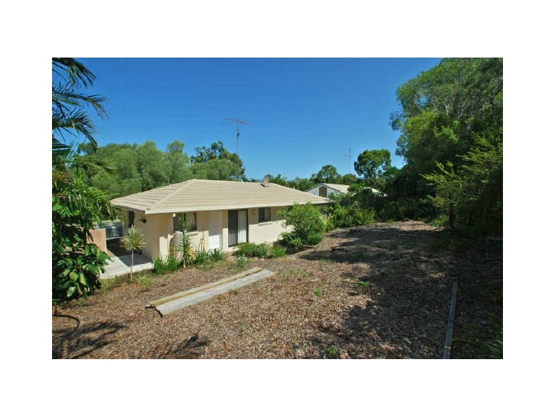 105 Cooyar St, Noosa Heads QLD 4567