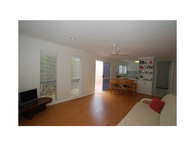 1/67 Southern Cross PD, Sunrise Beach QLD 4567