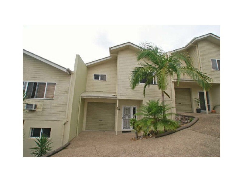 2/19 Advance Pl, Sunrise Beach QLD 4567