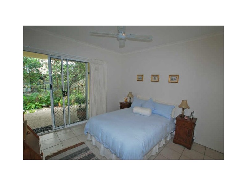 2/19 Advance Pl, Sunrise Beach QLD 4567