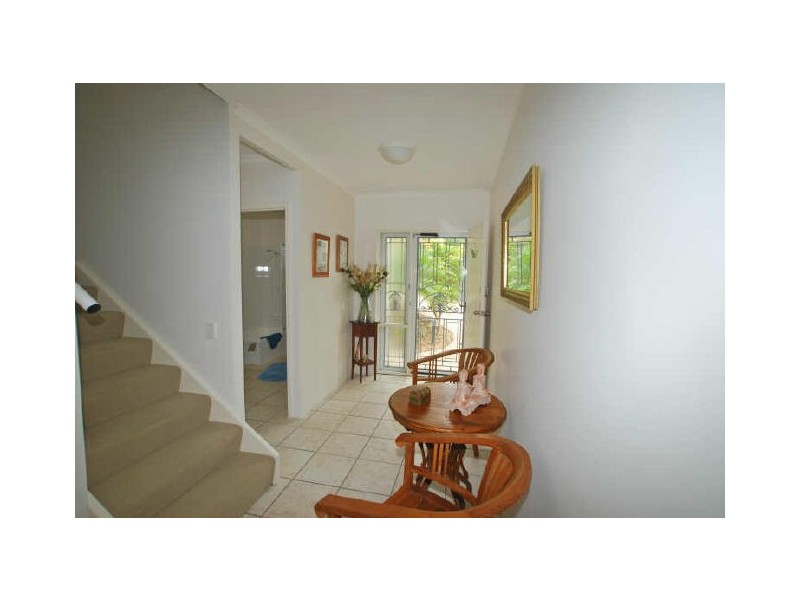 2/19 Advance Pl, Sunrise Beach QLD 4567